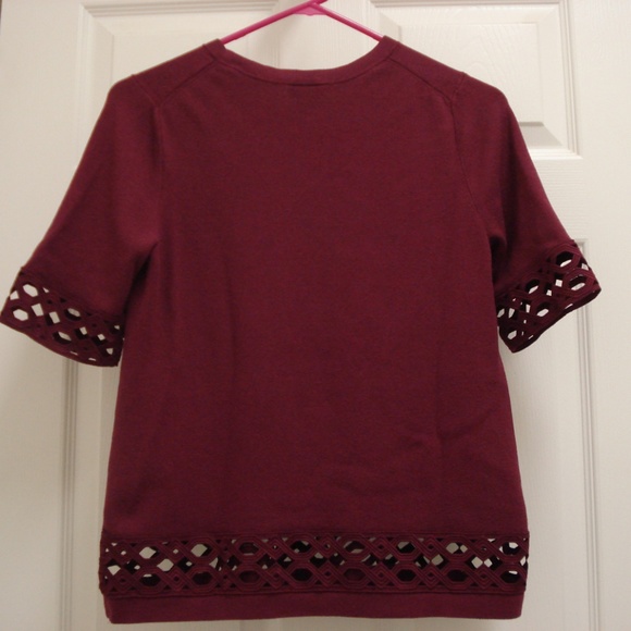 Ann Taylor Factory Cranberry 1/2 Sleeve Blouse - Picture 2 of 6
